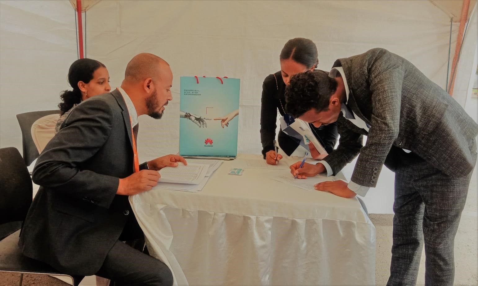 Huawei Takes Job Fair
